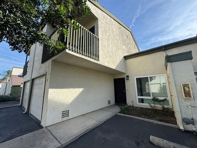Building Photo - 3 Bedroom 1.5 Bathroom -  Attached garage