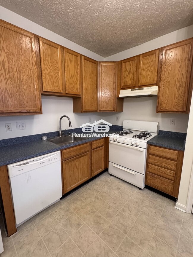 Building Photo - 8077 Brookstone Ct