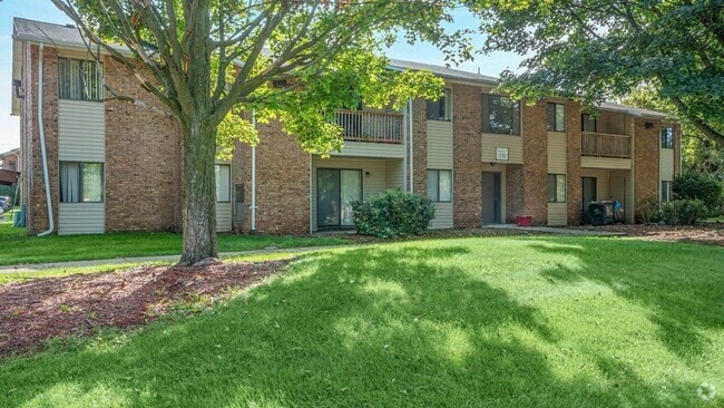 Building Photo - Woodhues Apartments