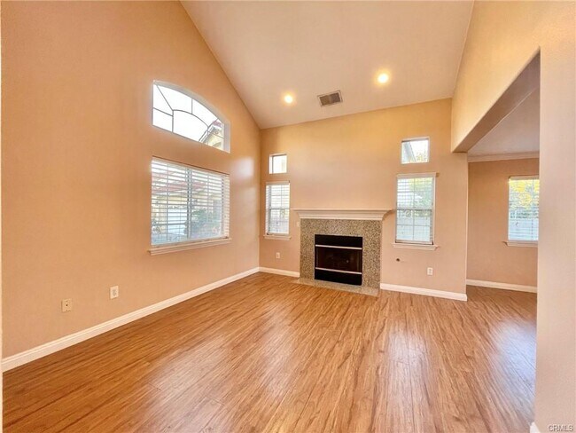 Living Room - 7030 Formosa Cir