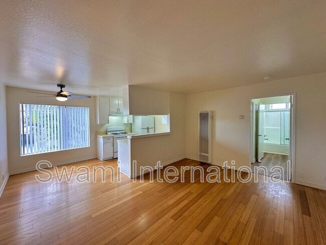 Building Photo - 1530 260th St