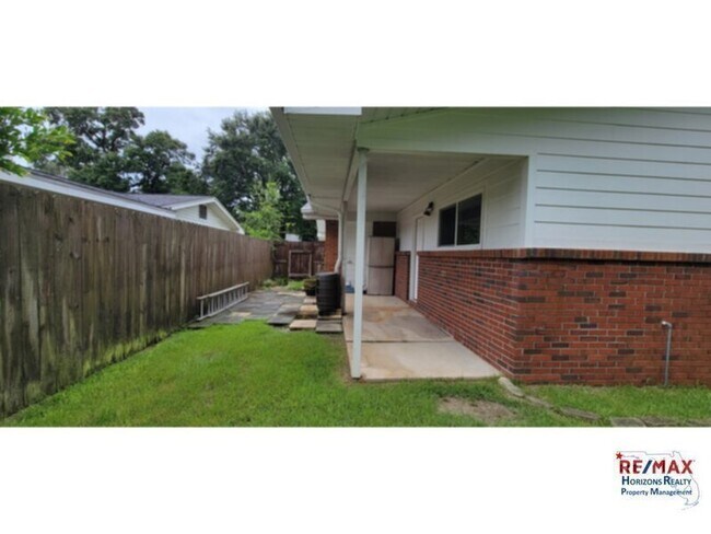 Foto del edificio - Beautifully updated home in Creighton Heights