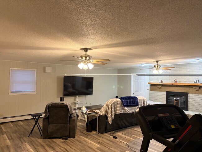 Foto del edificio - 920 N Walnut St