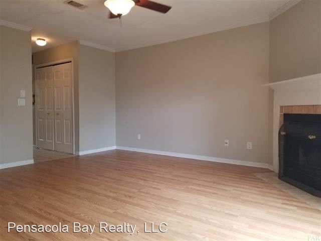 Building Photo - 2 br, 1.5 bath House - 3841-B Belle Meade Ct