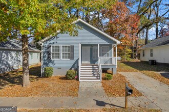 Building Photo - 1040 Thomasville Estates Dr SE