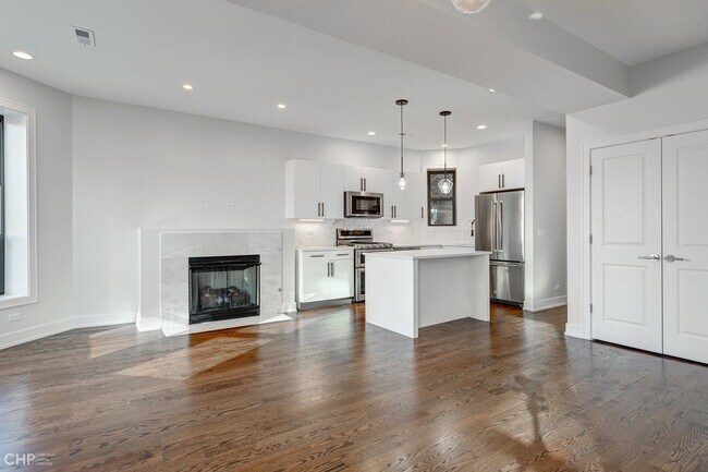 Foto del edificio - 805 W Bradley Pl