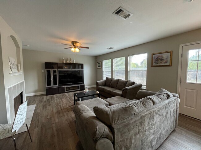 Foto del edificio - 10506 Tiger Way