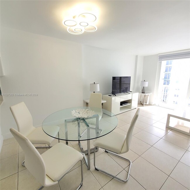 Building Photo - 401 Ocean Dr