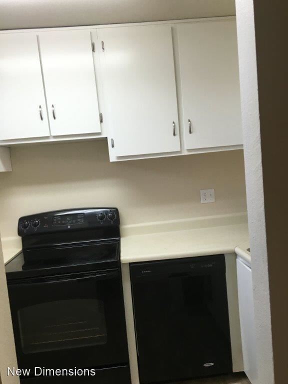 Building Photo - 2 br, 1.5 bath House - 859 Nutmeg Pl. #4