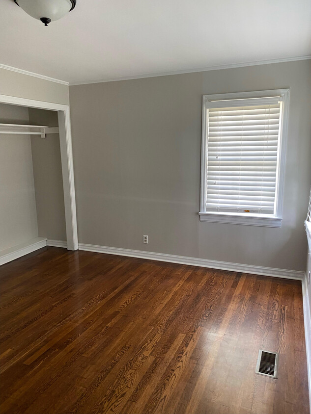 main bedroom - 1408 6th Ave S