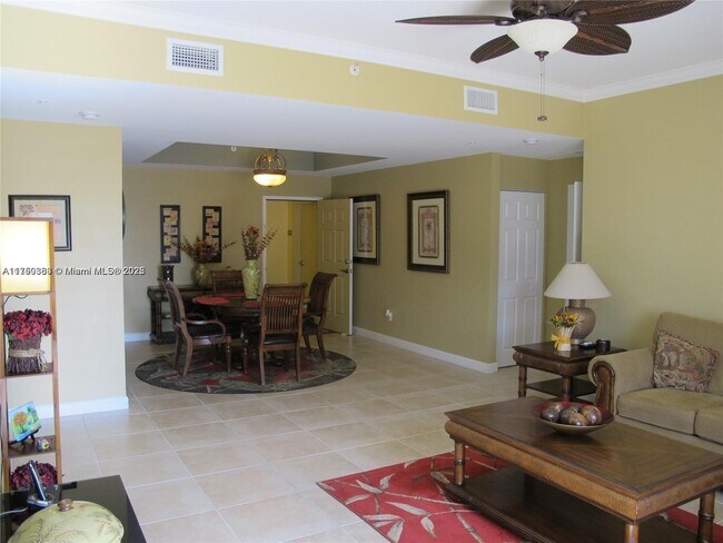 Foto del edificio - 8395 SW 73rd Ave