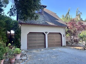 Building Photo - 623 Seabright Ave