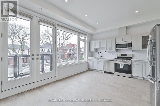 Photo du bâtiment - 60 Belvidere Ave