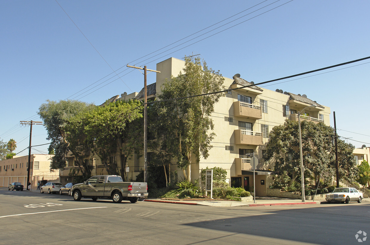 Fuller Apartments - Apartments in Los Angeles, CA | Apartments.com