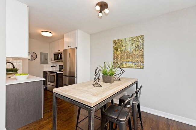 Foto del edificio - 5536 N Sheridan Rd