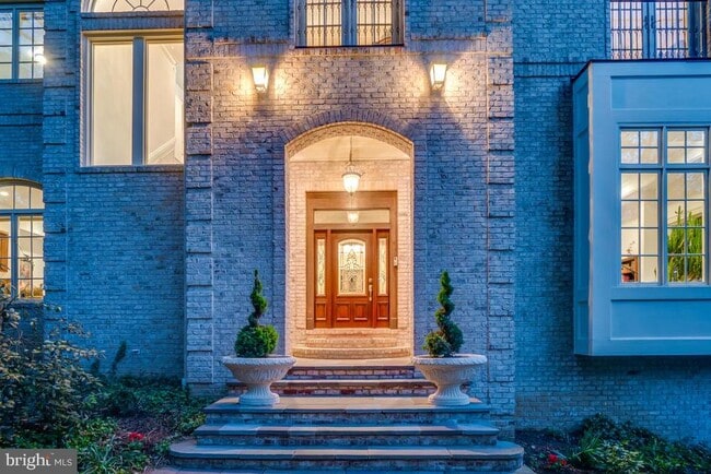 Foto del edificio - 1347 Kirby Rd