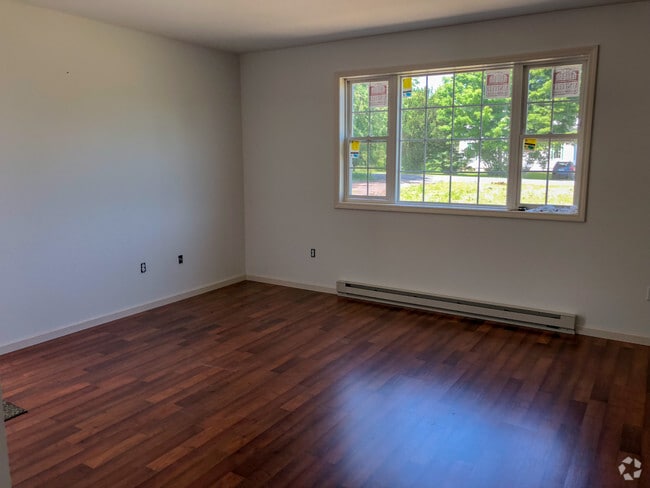 Building Photo - 511 Etna Rd
