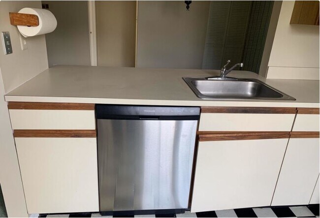 Foto del edificio - 331B Delancey Pl