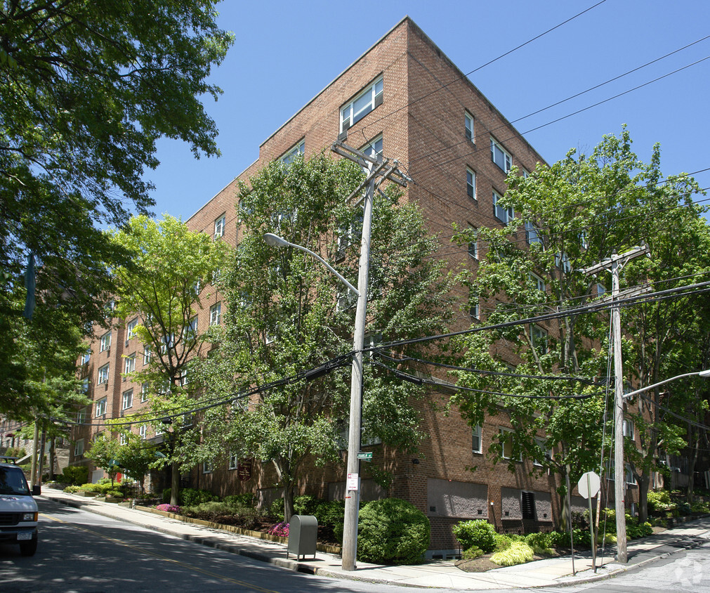 Building Photo - Franklin Towers