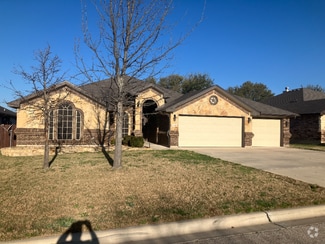 Building Photo - 2038 Rustling Oaks Dr