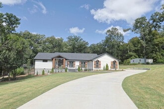 Building Photo - 6547 Moon Cir
