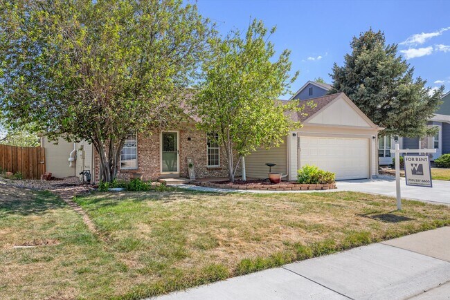 Foto del edificio - Charming 3-Bedroom Home in Westminster, CO – Finished Basement!
