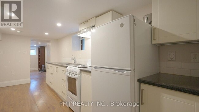 Building Photo - 232 Laughton Ave