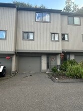 Building Photo - 56 Cambridge Ct