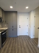 Building Photo - 350-3350 Livingston Common NE