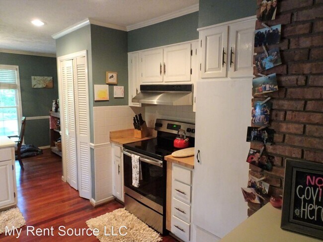 Building Photo - 3 br, 2 bath House - 14 Woodland Trail