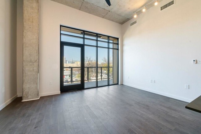 Foto del edificio - 1501 E 4th St