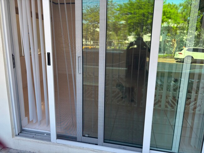 Foto del edificio - 8040 Tatum Waterway Dr