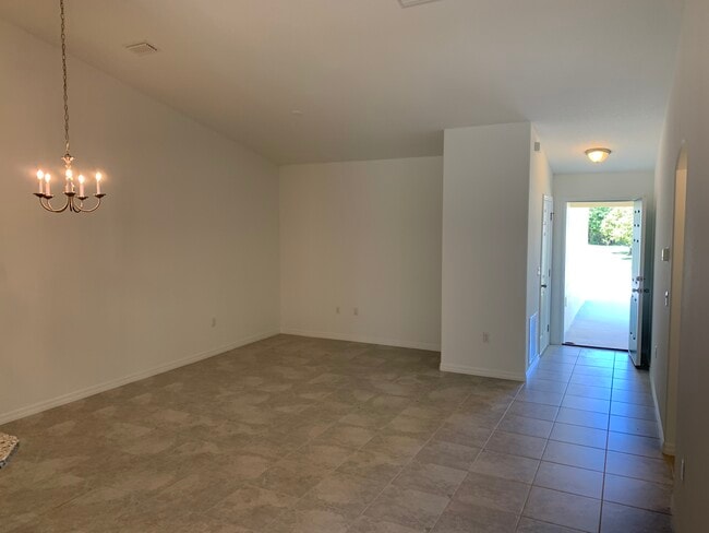 Building Photo - 124 Plain View Dr