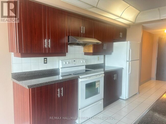 Building Photo - 4725 Sheppard Ave E
