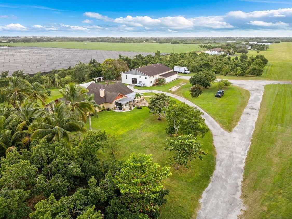 Foto principal - 22100 SW 194th Ave