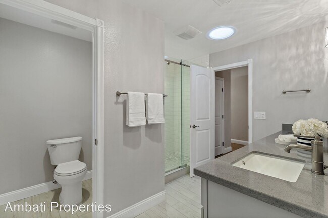 Foto del edificio - 3 br, 3 bath House - 15731 Simoni Drive