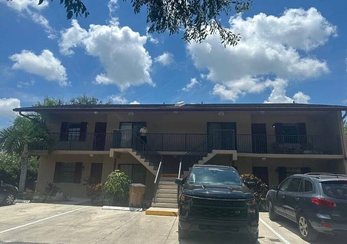 Foto principal - 1520 NW 45th St