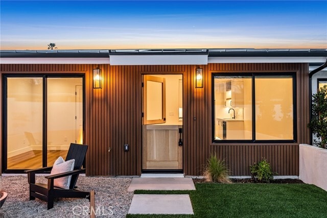 Building Photo - 251 Costa Mesa St