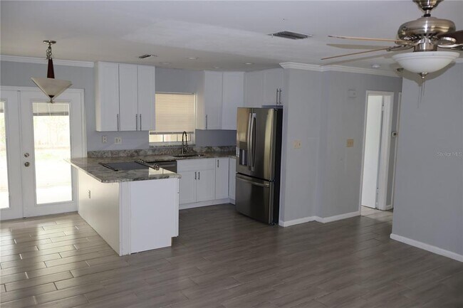 Foto del edificio - 3506 W Bay Ave