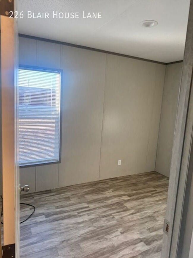 Building Photo - 226 Blair House Ln