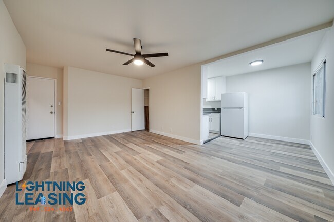 Building Photo - 3845 Gibraltar Ave