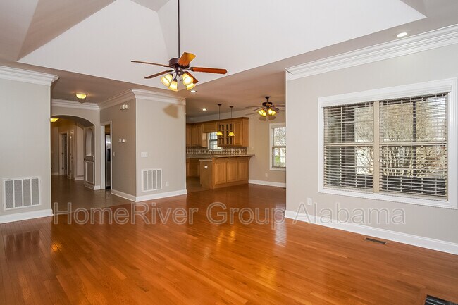 Building Photo - 4502 Stone Park Cir SE