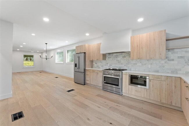 Foto del edificio - 3301 Duval St