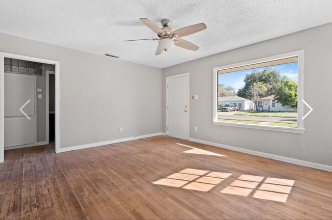 Building Photo - Great rental near Texas Tech University an...