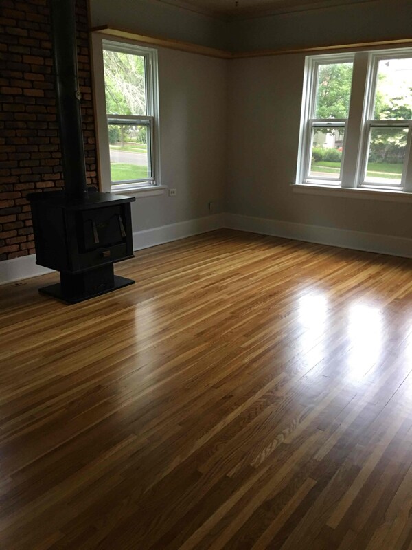 Foto del edificio - 2417 E 3rd St