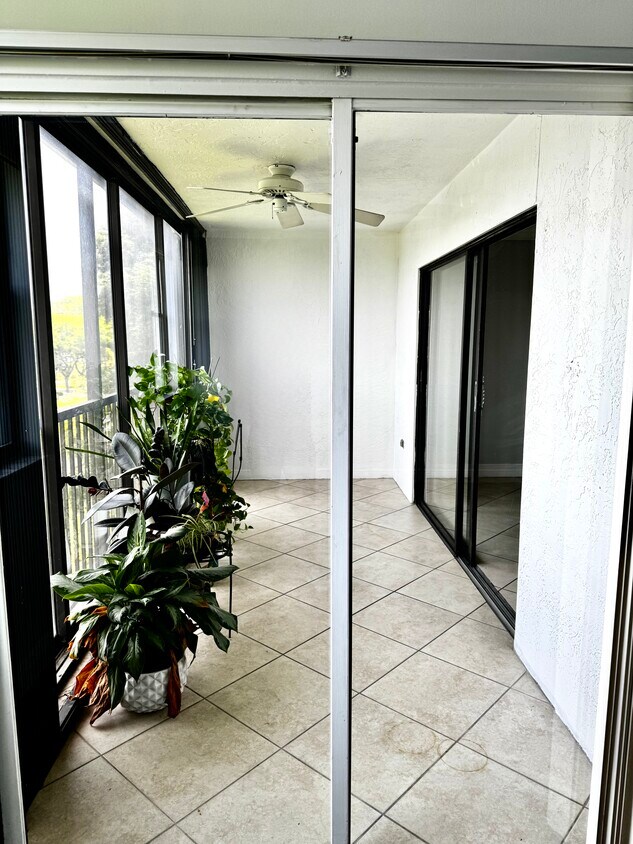 Foto principal - 2334 S Cypress Bend Dr