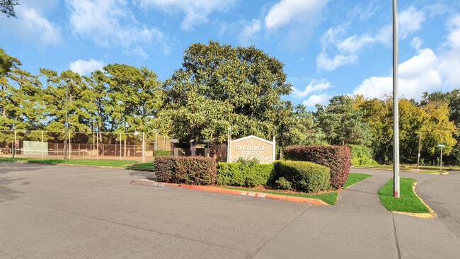 Building Photo - 5658 Birchmont Dr