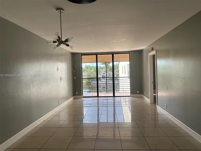 Foto del edificio - 11390 Taft St