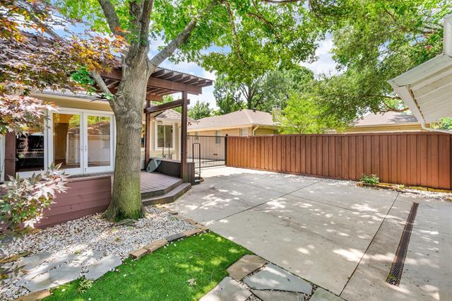 Building Photo - 6815 Ravendale Ln