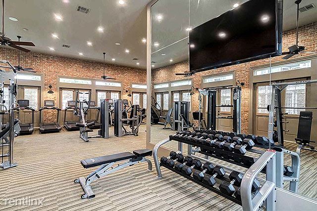 Foto principal - 3333 Southfork Pkwy